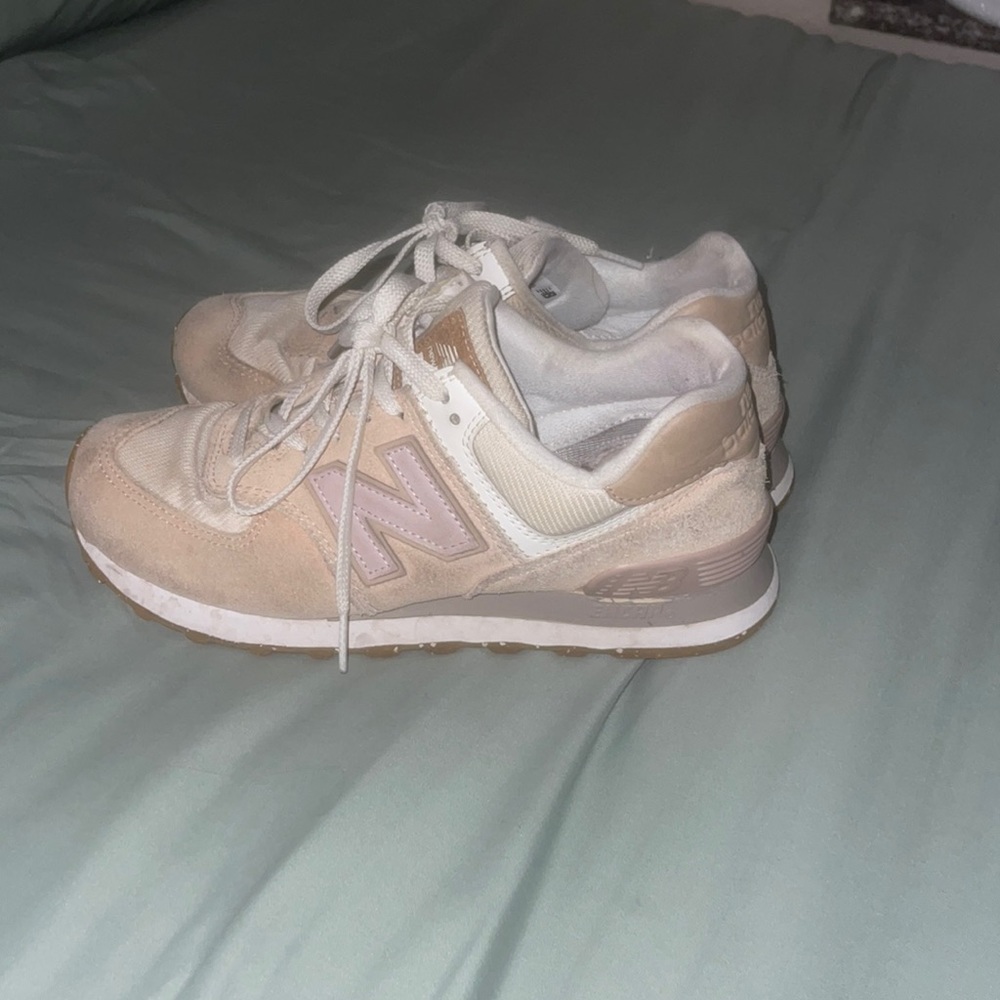 New Balance 527